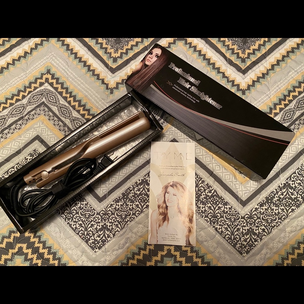 Tyme professional hair straightener